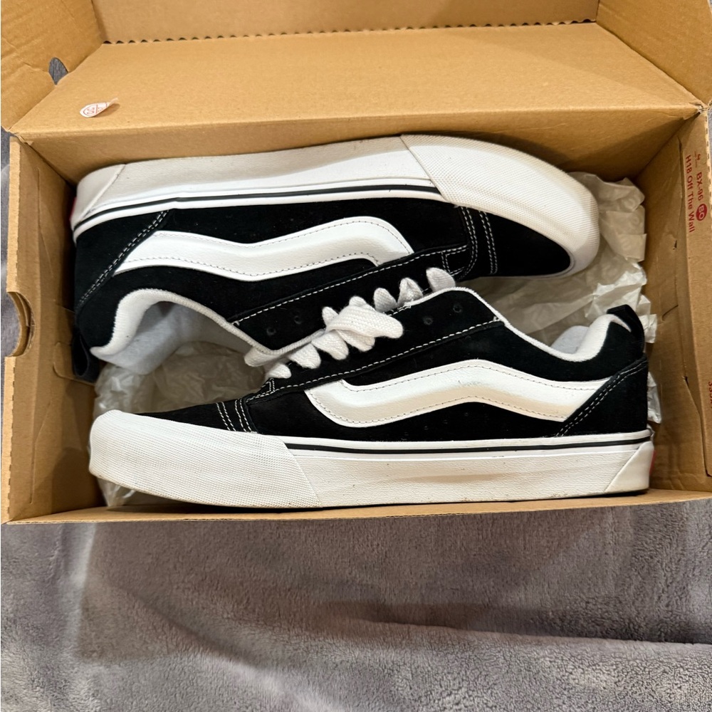 VANS NU SKOOL